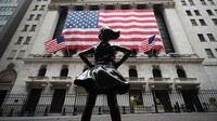 Bangunan di jalan Wall Street yang sudah uzur menjadi saksi sejarah peristiwa penting dunia seperti Black Tuesday 1929. Anadolu Agency via Getty Images/Anadolu Agency