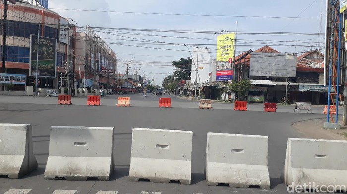 Hari pertama isolasi wilayah di Kota Tegal, 30/3/2020