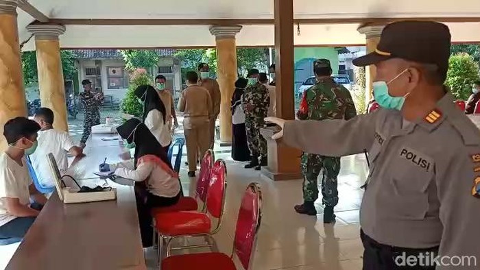 Pemudik asal Jakarta yang Pulang ke Pasuruan Dicegat dan Diperiksa Kesehatan