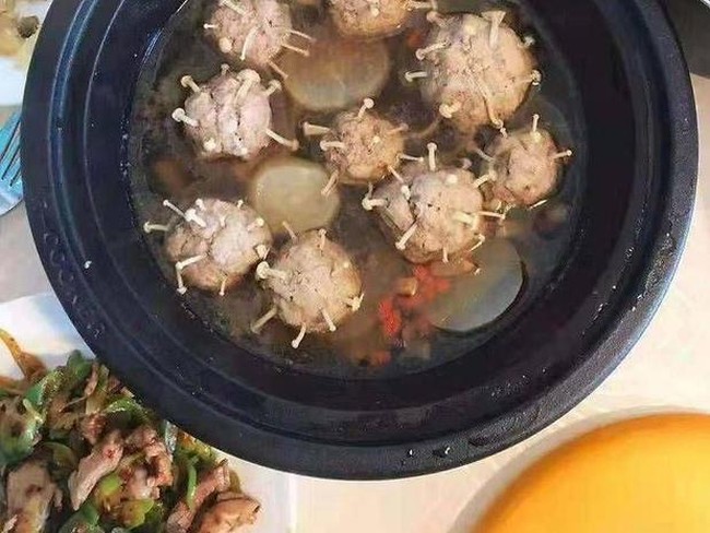 Cokelat hingga Gorengan, 5 Makanan Berbentuk Sel Virus Corona