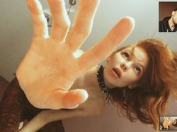 Keren! Fotografer Ini Bikin Pemotretan Lewat Video Call Saat #JagaJarakDulu