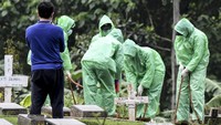Selain itu jumlah kasus positif virus Corona di Indonesia terus bertambah. Total sejauh ini ada 1.414 kasus yang terkonfirmasi positif Corona di wilayah RI.