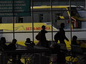 H-1 Larangan Mudik, Terminal Pulo Gebang Catat 831 Penumpang Siang Tadi