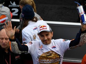 Dituding Pensiun Agar Terbebas dari Honda, Begini Balasan Lorenzo