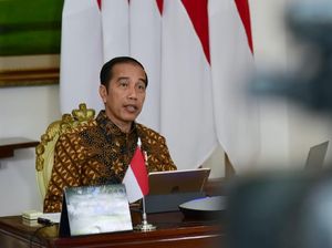 9 Hoax Omnibus Law Cipta Kerja yang Ditangkis Jokowi