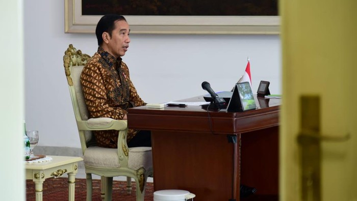 Presiden Jokowi memimpin rapat terbatas soal antisipasi mudik Lebaran 2020