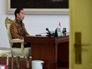 Jokowi Minta Tito Tegur Daerah yang Ganggu Distribusi Logistik