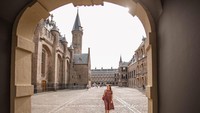 Pemerintahan Belanda tetap berada di Den Haag. Badan pemerintahan utama Belanda, termasuk jenderal negara bagian, cabang eksekutif dan mahkamah agung, ada di kota ini selama berabad-abad (Foto: CNN)