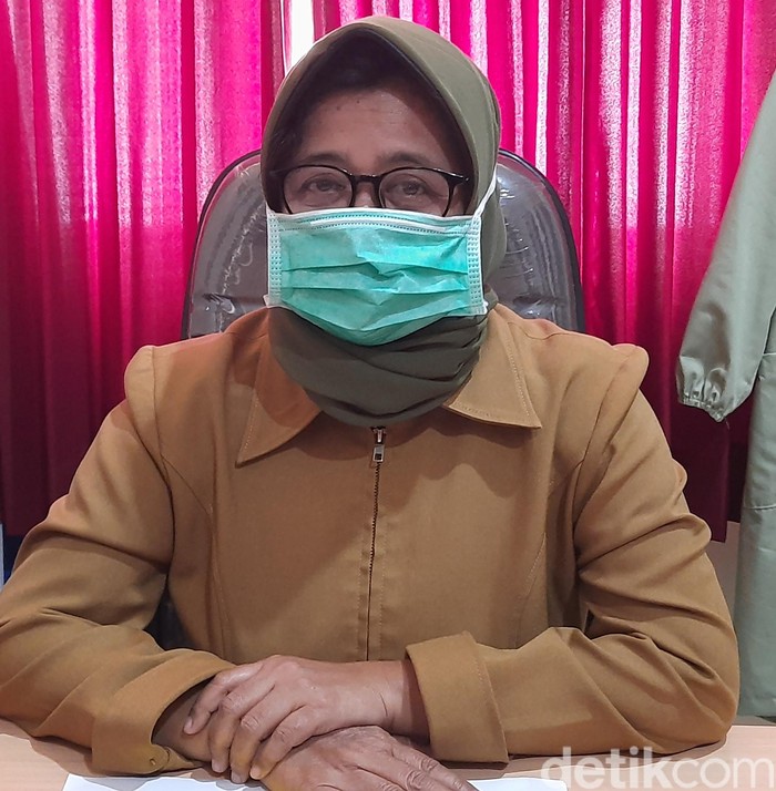 Kepala Puskesmas Ngagel Rejo, drg Endang Susilowati