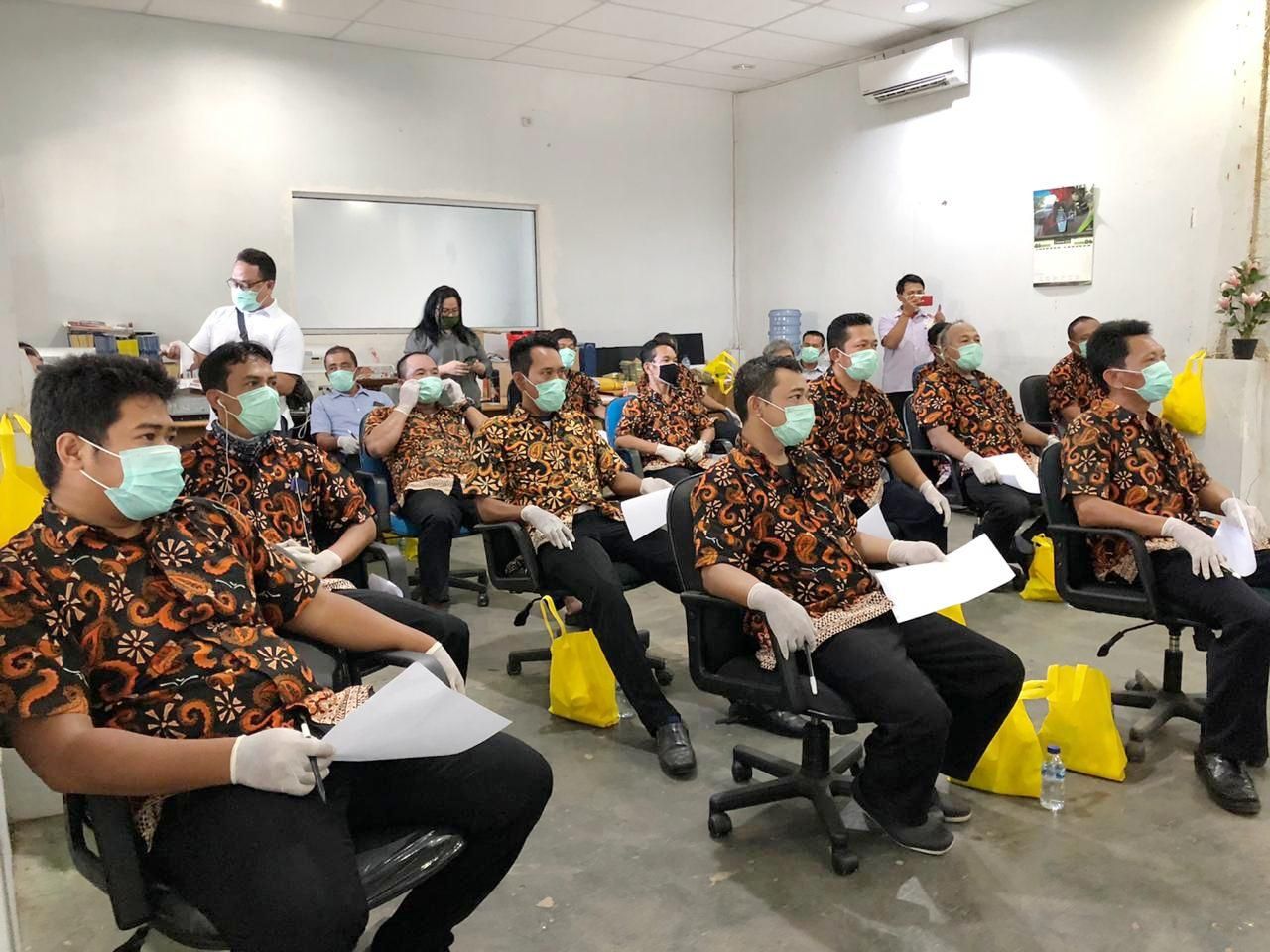 Pelatihan kru bus. 