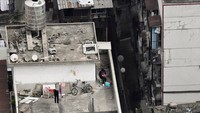 Hampir dua bulan warga Wuhan harus mengurung diri karena Corona. Begitu juga dengan kota-kota negara lain yang mulai satu persatu mengambil kebijakan lockdown. (dok Reuters)