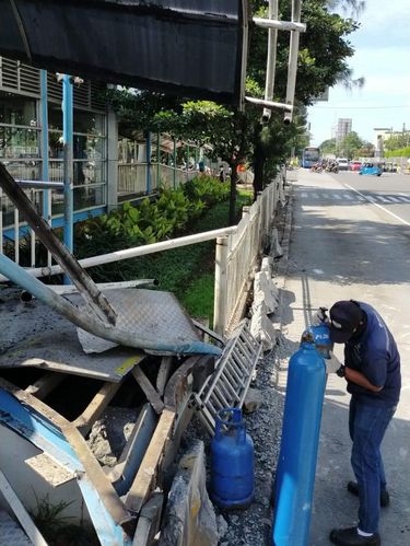 Kerusakan tengah diperbaiki