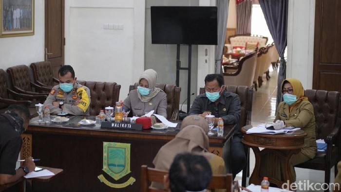 Walkot Mojokerto Percepat Bantuan ke Lansia dan Anak Yatim Non Panti