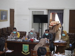 Siaga Corona, Walkot Mojokerto Percepat Bantuan ke Lansia dan Anak Yatim Non Panti
