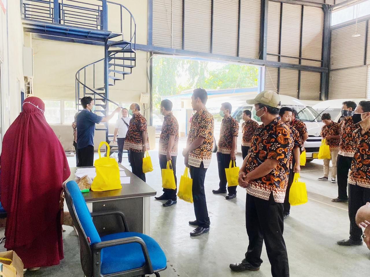 Pelatihan kru bus.
