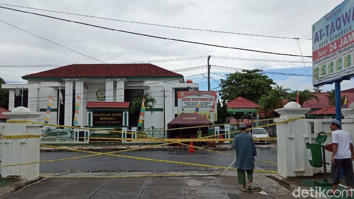 Imam Masjid Agung At-Taqwa Bengkulu, Ustaz Sulaeman, kaget mendengar kabar jemaah tablig asal Lampung positif Corona dan meninggal (Hery Supandi/detikcom)