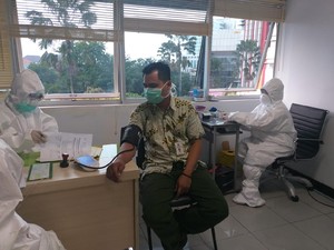 Khofifah Minta Kota/Kabupaten Segera Lakukan Rapid Test