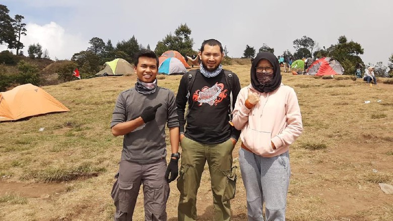 tur guide tur guide ade wawan