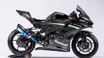 Penampilan Kawasaki Ninja 250 4 Silinder Berbaju Balap