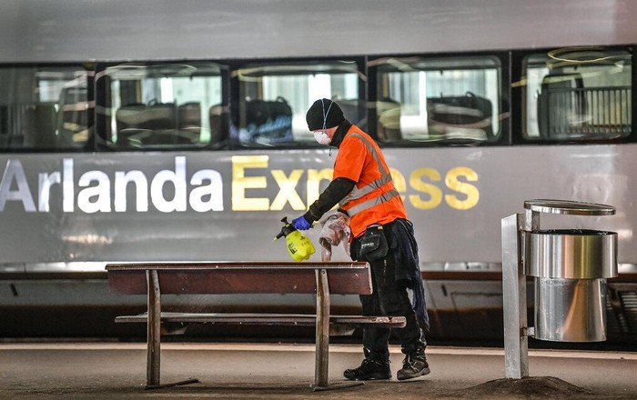 Swedia diketahui tak menerapkan lockdown meski negara itu kini tengah berjibaku hadapi Corona. Dilaporkan ada 3.500 kasus positif Corona di negara tersebut.