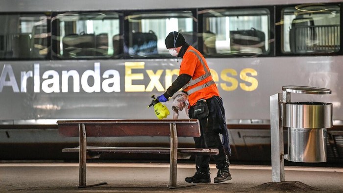 Swedia diketahui tak menerapkan lockdown meski negara itu kini tengah berjibaku hadapi Corona. Dilaporkan ada 3.500 kasus positif Corona di negara tersebut.