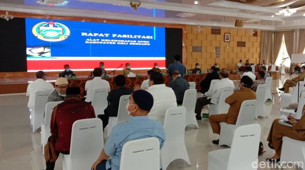 Kumpulkan 2 Kubu DPRD Deli Serdang, Gubsu Edy: Mereka akan Gabung