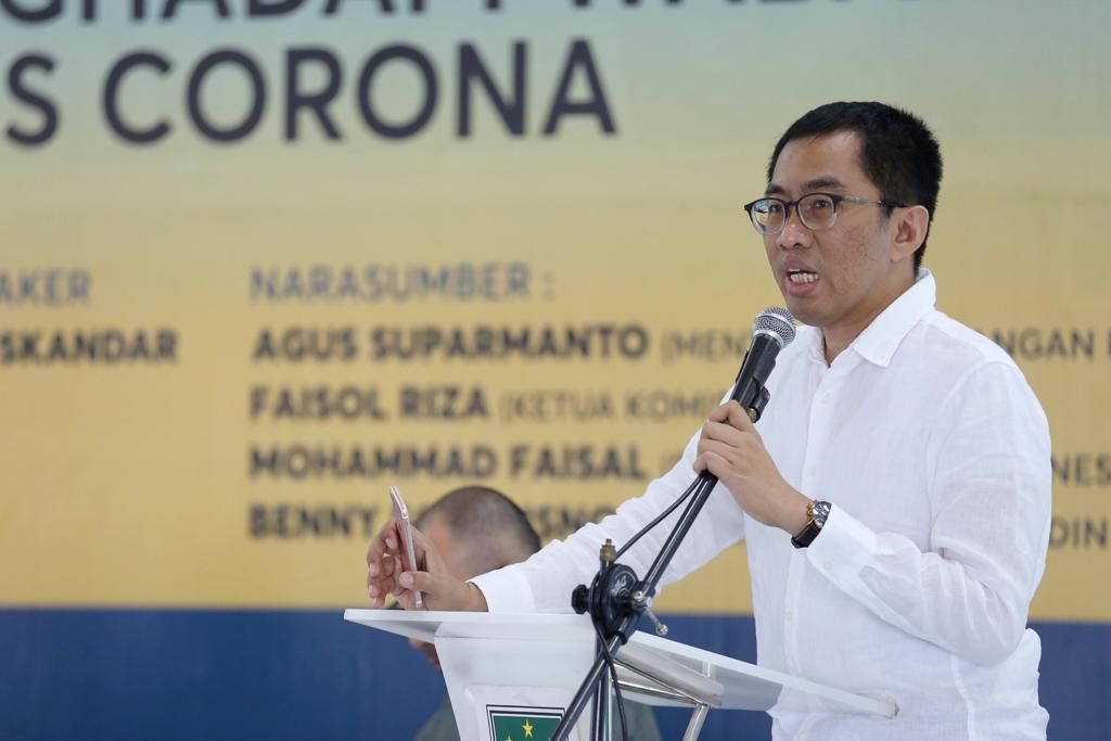 Faisol Riza Pimpin Rapat Komisi VI DPR RI