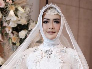 Eddies Adelia: Terseret Penipuan Suami, Dipenjara, Cerai, Lalu Dinikahi Mantan