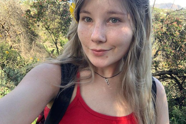 Vienna pun menambahkan dan berharap dengan membuka kisahnya ini akan menjelaskan tentang kelemahan industri film dewasa. Saya pikir sangat berbahaya untuk menempatkan narasi bahwa kerja seks adalah hal yang menghasilkan uang besar, terutama untuk wanita muda. Pornografi terlalu jenuh, terang Vienna. Foto: Twitter