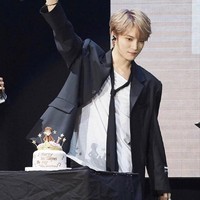 Tak sampai satu jam setelah mengumumkan hal tersebut di Instagram, Jae Joong langsung mengganti caption di postingannya. Ia menyebut tulisannya merupakan peringatan jika suatu hari orang-orang yang dicintai publik positif mengidap COVID-19. Foto: Instagram/ @jj_1986_jj