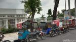 Imbas Corona, Tukang Becak di Medan Sambangi Rumdin Gubernur