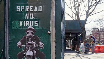 Mural bertuliskan Spread No Virus juga terlihat di kawasan New York, Amerika Serikat. Berbagai upaya pencegahan dan penanganan para pasien virus Corona pun terus dilakukan di Negeri Paman Sam tersebut. Istimewa/Dok. Boredpanda.