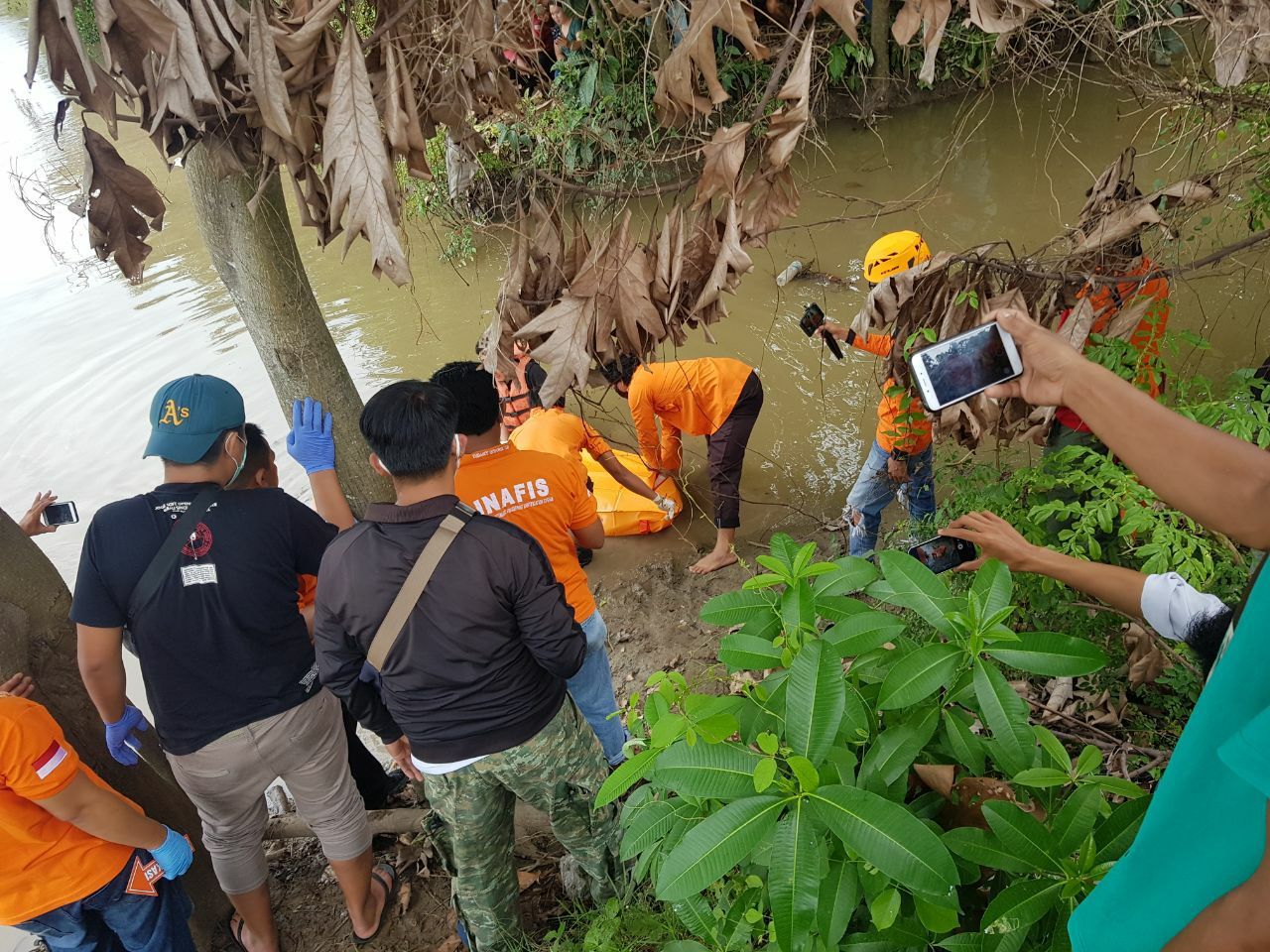 Penemuan mayat dalam karung hebohkan warga Pinrang (dok. istimewa)