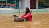 Begini penampakan banjir yang menerjang Kabupaten Bandung.