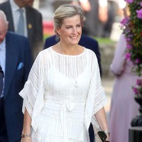 Setelah hengkangnya Meghan Markle dari anggota senior kerajaan, Sophie dan suaminya Pangeran Edward diperhitungkan menerima peran dan gelar baru. Foto: AFP