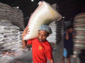 Stok Beras 3,3 Juta Ton, Aman Sampai Lebaran?
