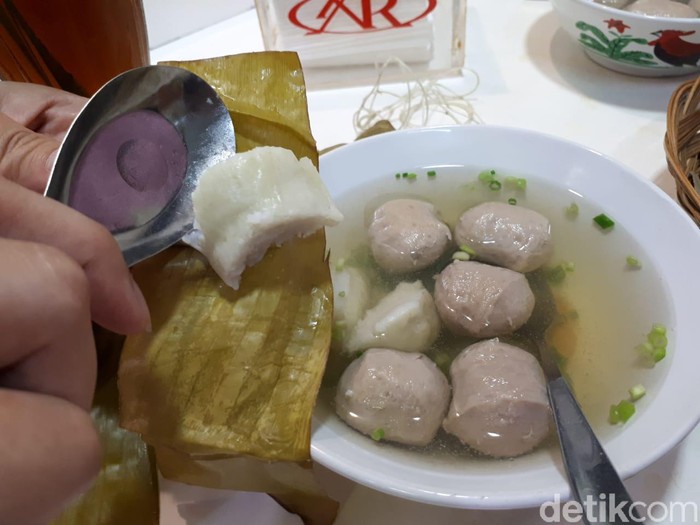 Bakso Ati Raja Enaknya Nyuk Nyang Makassar Dimakan Dengan Burasa