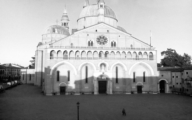 Italia dari CCTV