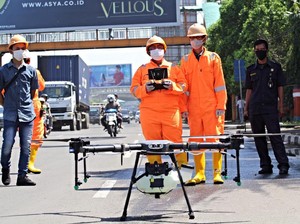 Pakai Drone, Pemkot Bekasi Semprot Disinfektan ke Stadion-Jalan Protokol