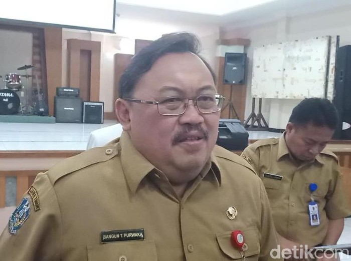 Sebanyak 15 Pasien Dalam Pengawasan (PDP) corona dipulangkan dari RSUD dr Soedono Madiun karena telah sembuh. Empat di antaranya merupakan santri.