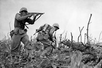 75 tahun lalu, dunia lagi dirundung Perang Dunia 2. Untuk mengakhiri, pasukan sekutu mulai menyerbu Okinawa, Jepang, tepat di hari ini di tahun 1945.