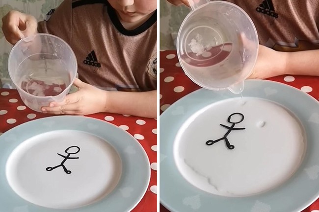 Tidak kalah kreatif dan menarik, orangtua ini mengajarkan eksperimen kecil kepada sang anak untuk membuat hasil gambarnya bisa menjadi bergoyang. Dengan menggunakan spidol papan tulis dan air dingin gambar tersebut berhasil bergerak dan bergoyang. Sudah pernah coba? Foto: Istimewa