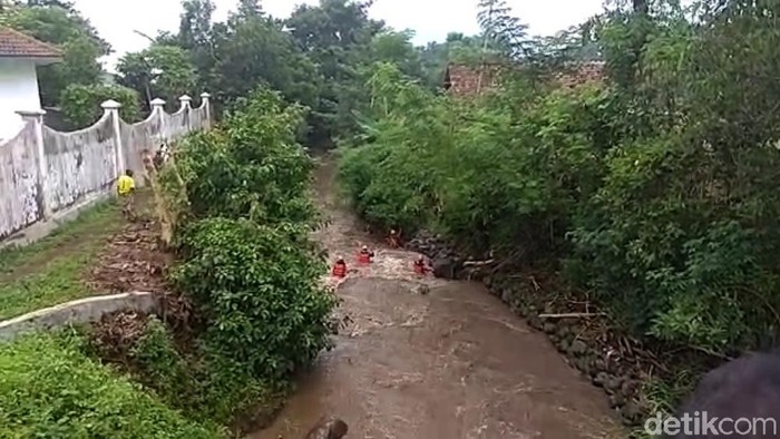 tenggelam di pasuruan