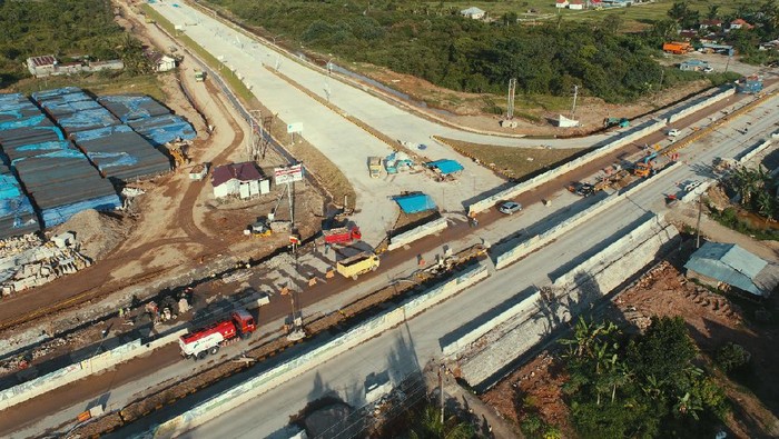 Jalan Tol Padang-Sicincin