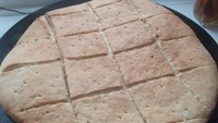 Buat roti Lembas, netizen @jordanne_D malah membuat roti yang bentuknya menyatu dan mirip seperti kayu. Foto: Istimewa