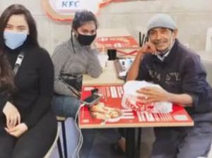 Cara Warga Wuhan Belanja hingga Sopir Taksi Ditraktir Makan Penumpang