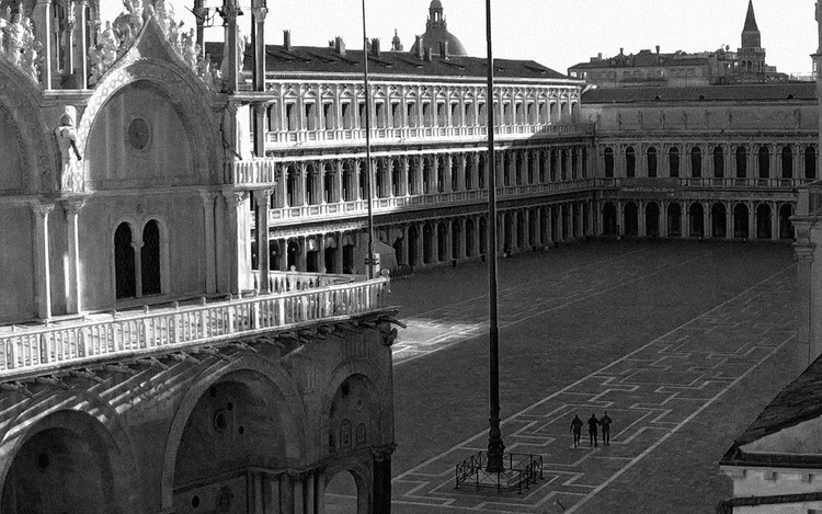 Italia dari CCTV