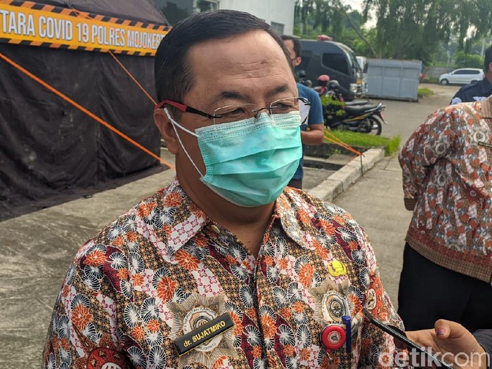 Kepala Dinas Kesehatan Kabupaten Mojokerto dr Sujatmiko