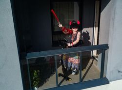 Potret Keseruan #JagaJarakDulu #DiRumahAja yang Diabadikan Drone