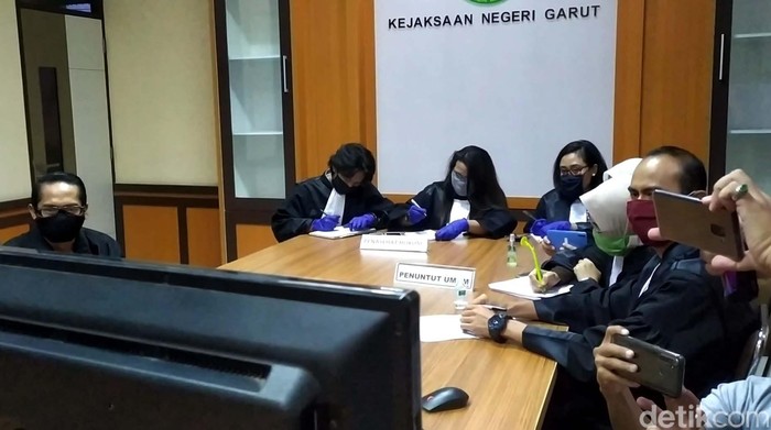 Vina Pemeran Seks Gangbang Garut Divonis 3 Tahun Penjara